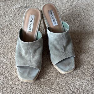 Steve Madden Suede Pale Green Mules 8M